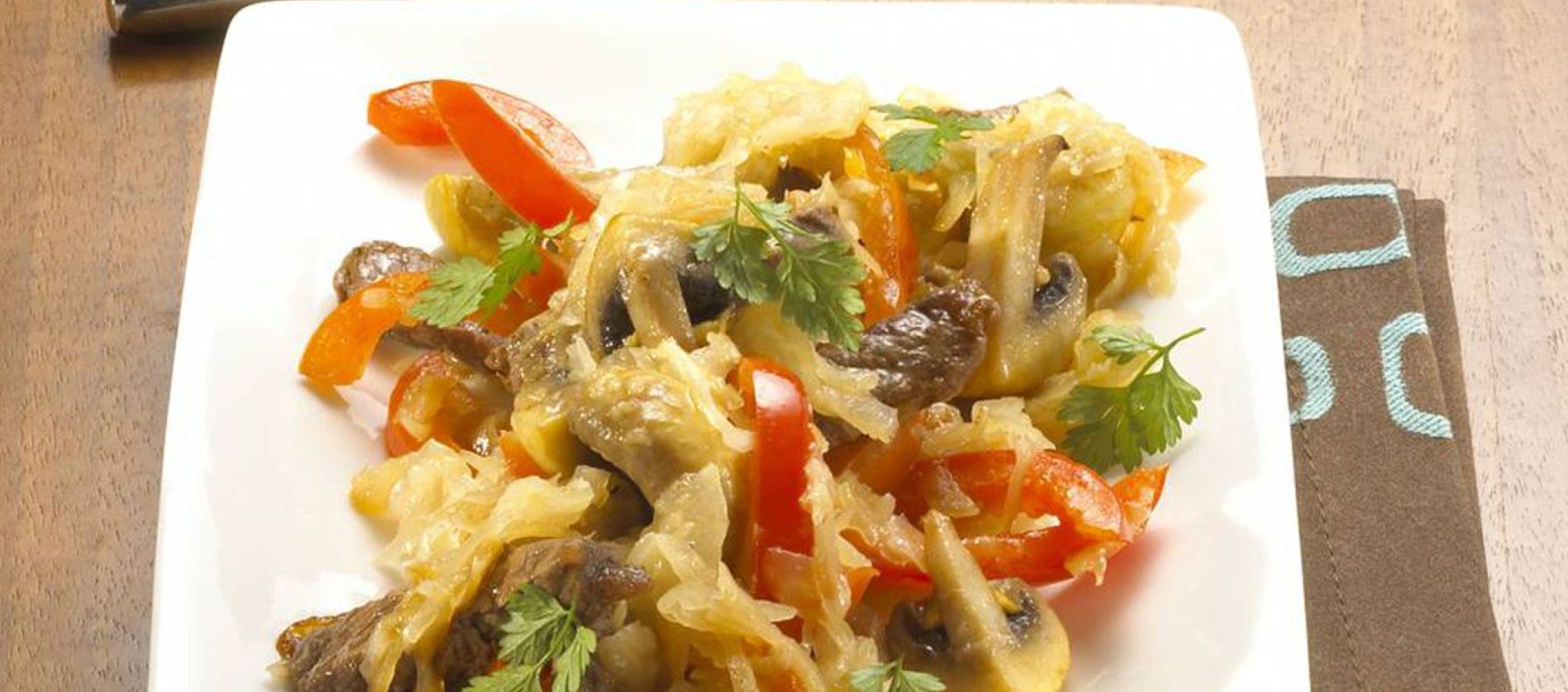 Rezept Krautpfanne mit Rinderfilet und Champignons Rezept Krautpfanne mit Rinderfilet und Champignons